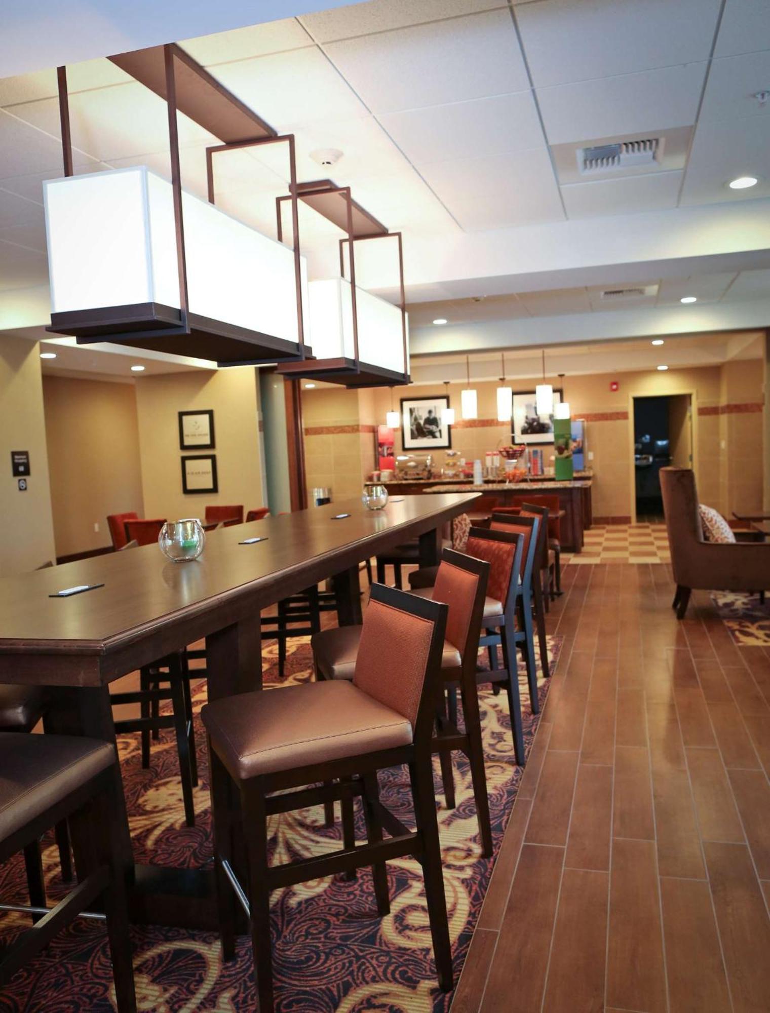 Hampton Inn Union City Exterior photo